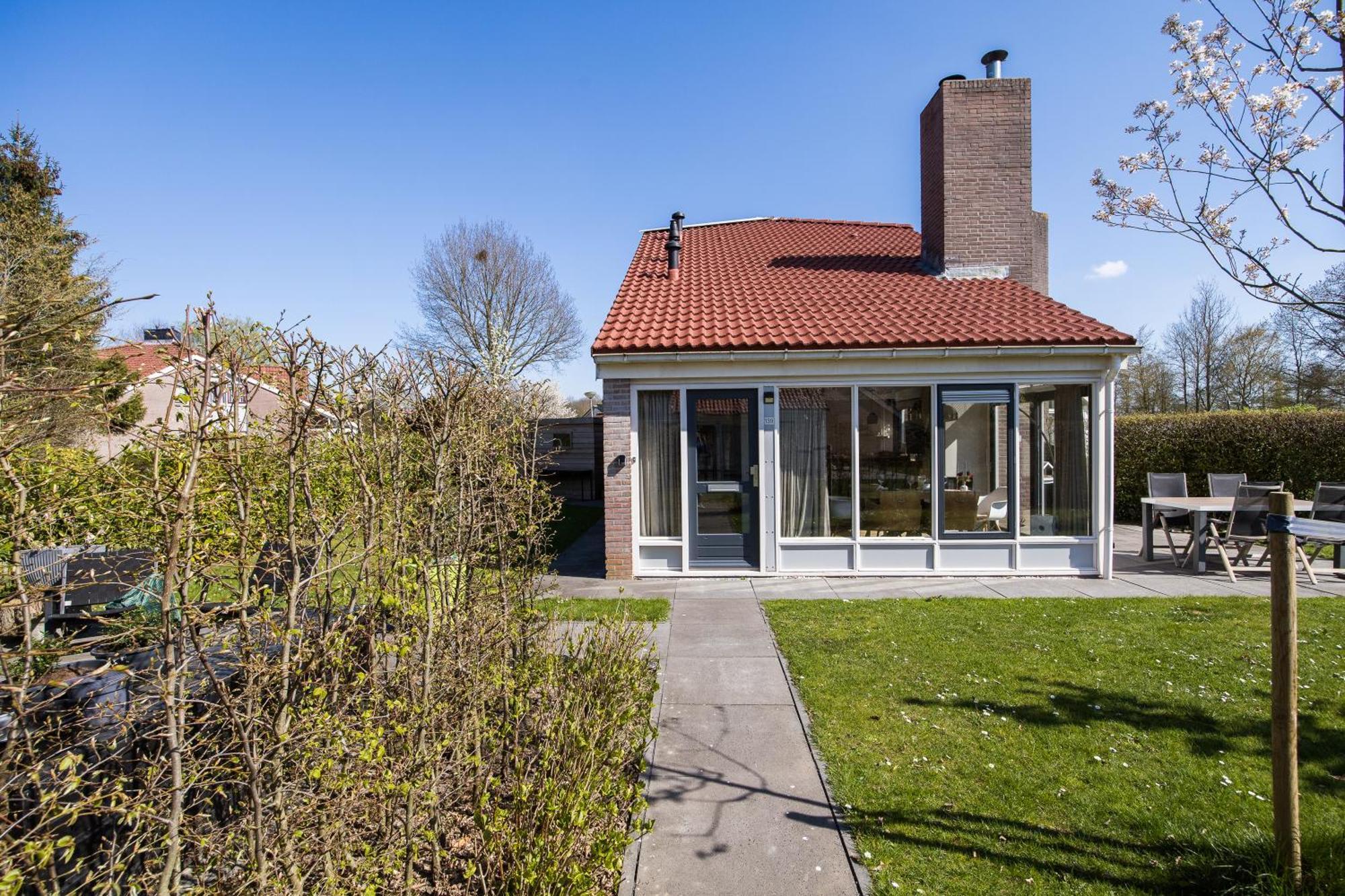 Casa de Férias Kluut I Prachtige Woning Met Sauna En Openhaard